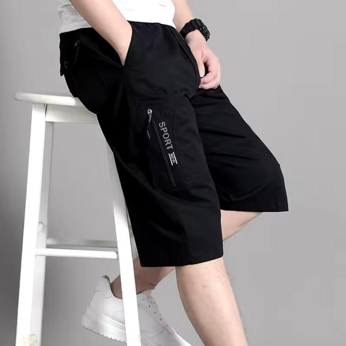 Gambar Celana Pria Pendek Slim Fit 3/4 , Celana Pria Terbaru, Celana Pria Pendek Casual, Celana Pria Fashionable, Celana Pria Cargo, Katok, Rucas Katun  Cowok Kantong Nyaman Santai Distro Keren celana  pendek nongkrong, Gabrielle - Hitam L dari Fivefourthree.id undefined Tokopedia