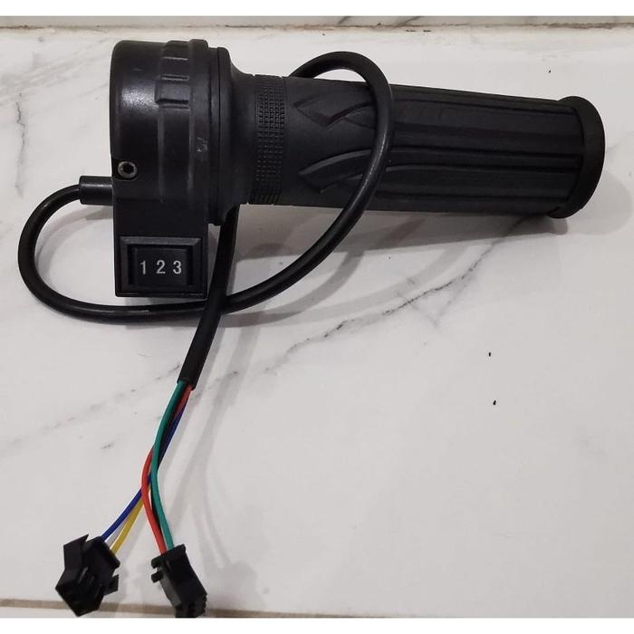 Gambar Gas Sepeda Listrik 3 Speed Universal / Handle Grip Gas Sepeda Listrik Konversi Sepeda Elektronik Roda Outdoor - 3 Speed dari OneFamily Mall undefined Tokopedia