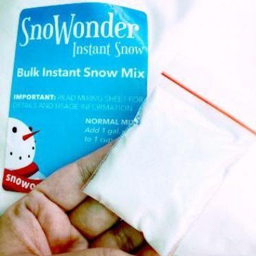 Gambar SNOWONDER / magic instant snow import untuk cloud slime murah salju - 5 GRAM dari BORGO GB undefined Tokopedia