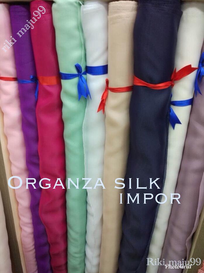 Jual Kain Bahan Organza Silk Kain Organza Polos Kota Tangerang Selatan Istana Hijab Muslim Tokopedia