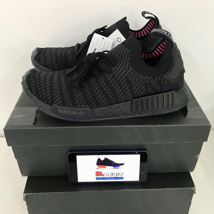 nmd stlt triple black