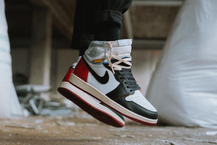 Jual Union X Nike Air Jordan Retro 1 Black Toe - Jakarta Selatan -  Fuckyhowl_sneakers | Tokopedia