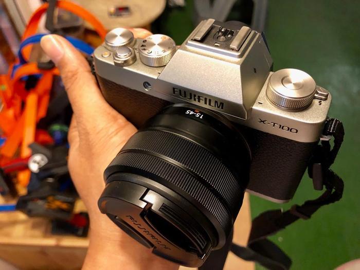 Jual Kamera Mirorrless Fujifilm XT100 X T 100 like NEW GRESS