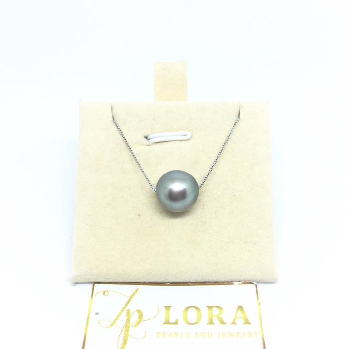 Floating pearl necklace in tahitian 