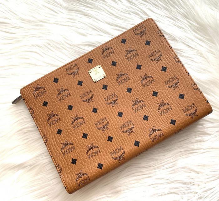 MCM CROSSBODY POUCH IN VISETOS ORIGINAL Clutch Cognac/brown atelier