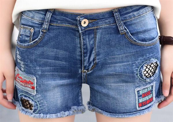 HQ 18330 Blue Embroidered Denim Shorts 