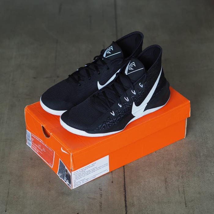 Jual NIKE ZOOM EVIDENCE III - Kota Surabaya - Mineshoess | Tokopedia