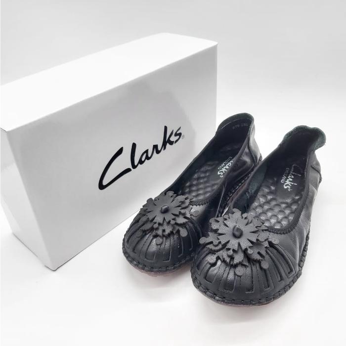 CLARKS Snowflake Sepatu Flat Kulit Wanita Size 36-40 Black, 36