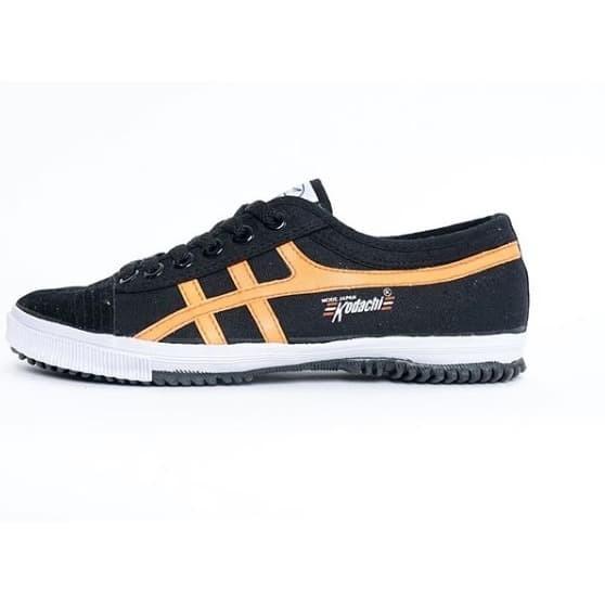 Gambar Sepatu Kodachi 8172 Hitam lis Orange / Sepatu Kodachi 8172 Classic - 37 dari Sepatu Kodachi Warrior undefined Tokopedia