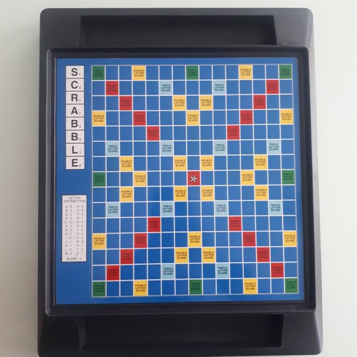 Gambar SCRABBLE MAGNETIC BOARD GAME PAPAN PERMAINAN MAGNET SCRABLE Murah dari devy01store undefined Tokopedia