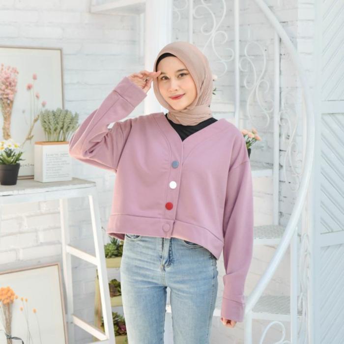 Gambar Jaket Wanita Murah Ivory Button Crop - Nila Muda dari Rumah Rajut Murah undefined Tokopedia