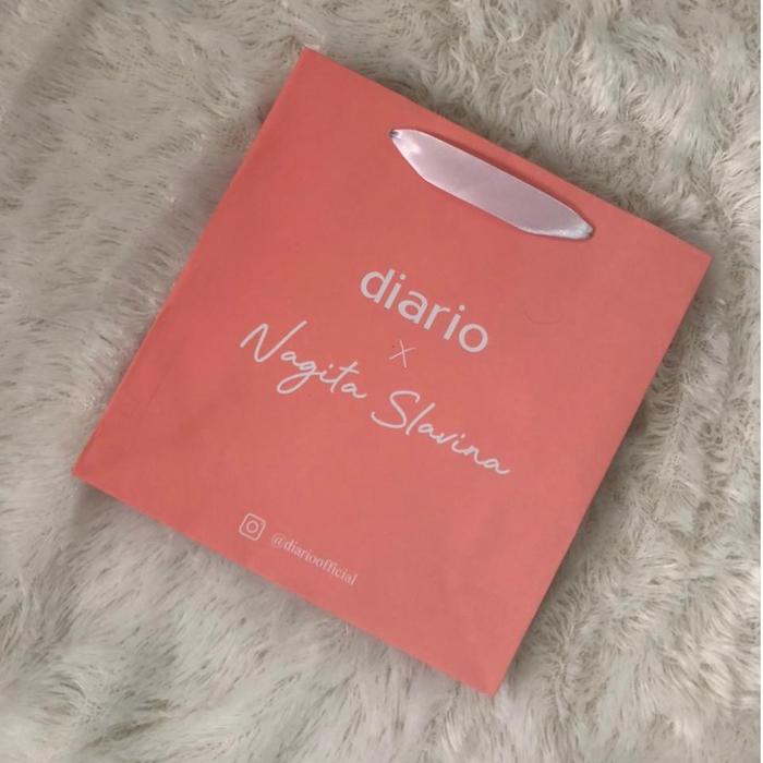 Gambar Paper Bag Diario x Nagita Slavina - Besar dari Diario undefined Tokopedia