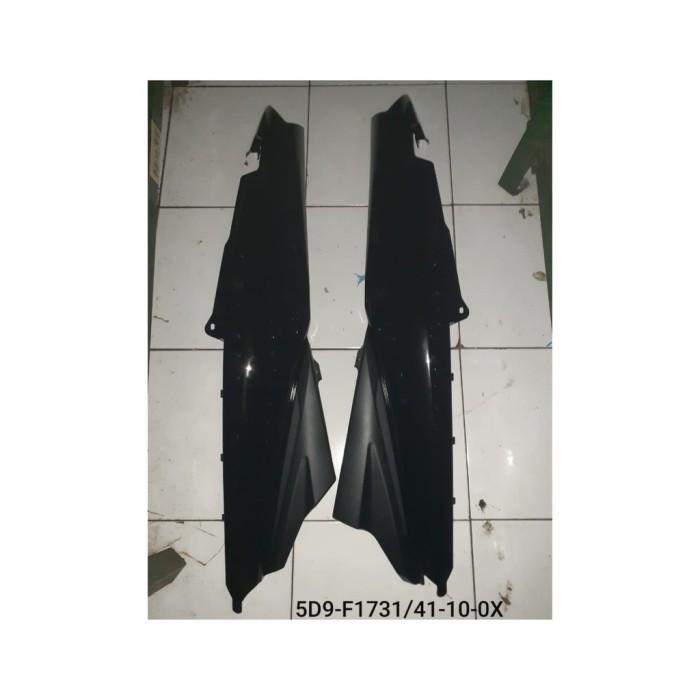 Gambar COVER BODY / TUTUP BODY VEGA ZR / VEGA RR ORI YAMAHA - HITAM, KIRI dari Yamaha Central Motor_NEW undefined Tokopedia