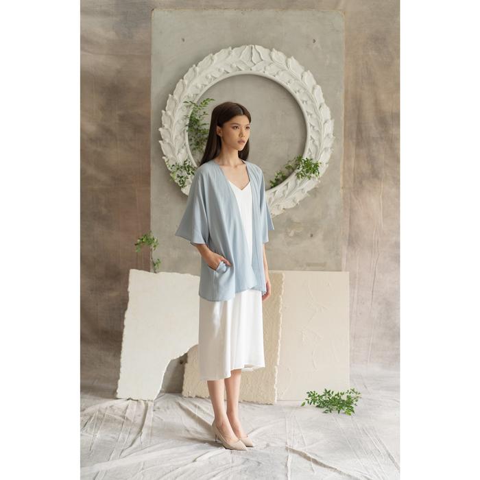 Gambar NOVERE - RUMI (SHORT OUTER) - MAUVE, ML dari Novere undefined Tokopedia