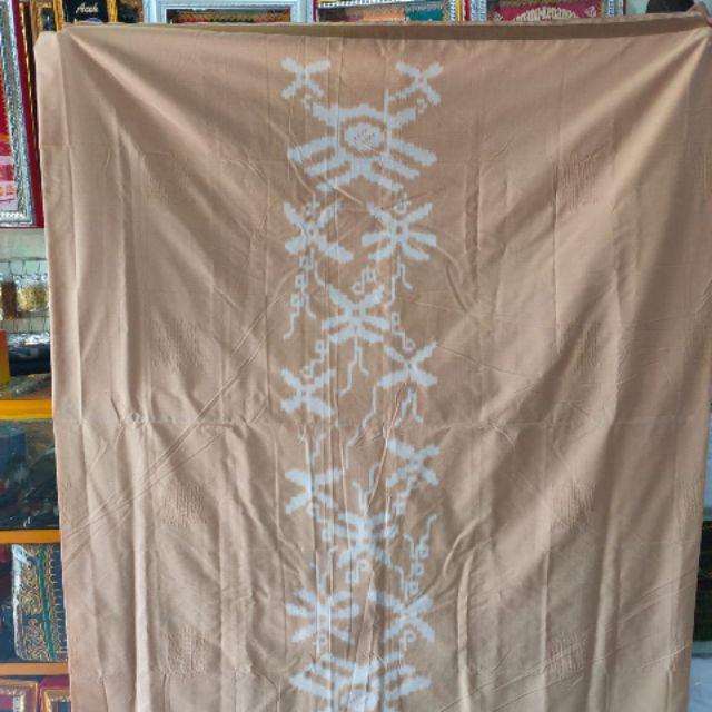 Gambar Kain Sarung tenun motif pintu Aceh - Krem dari Aceh store1 undefined Tokopedia