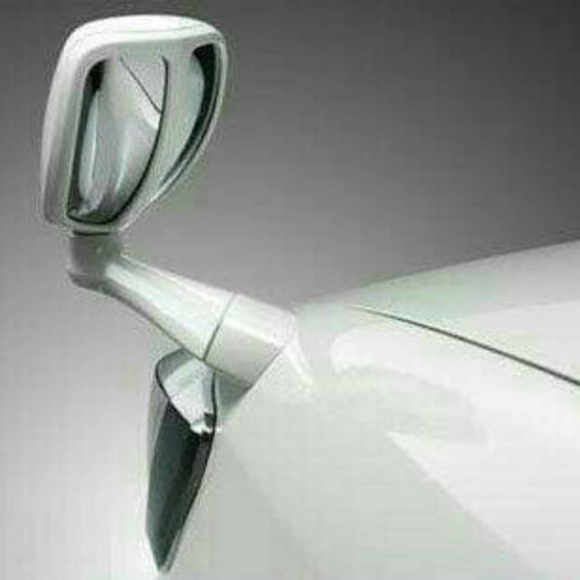 Gambar UC953 Spion kap mesin mirror fender all new fortuner old dari Maju Lancar Indah undefined Tokopedia