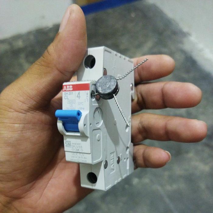 Jual MCB Modif 4A 900 Watt Gratis Segel Modifikasi Anti Jeglek Diskon ...