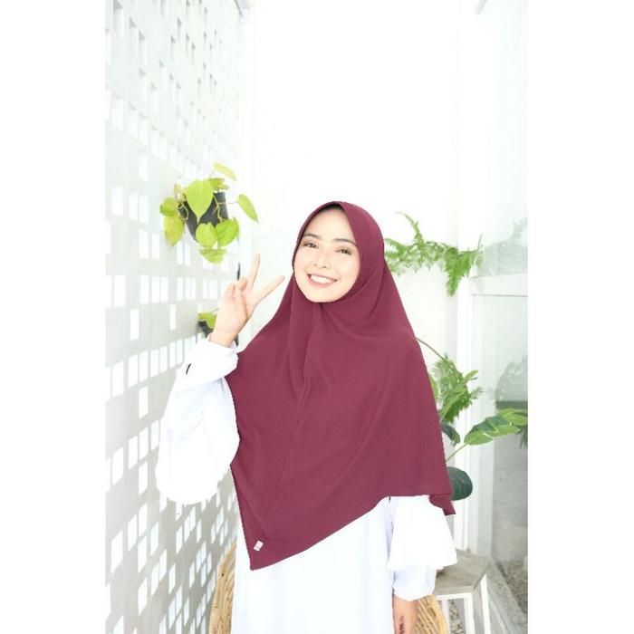 Gambar Bergo pet antem khimar pet antem jilbab bergo antem bergo Luna - Maroon, M-free-masker dari Ayurihijab undefined Tokopedia