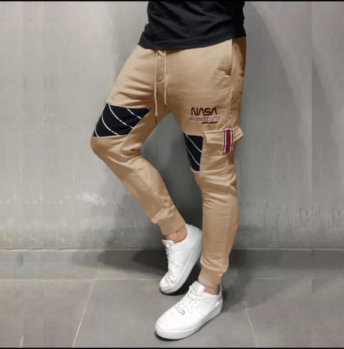 Gambar Celana Jogger Pria Panjang SweatPants Pria jogger Pants Nasa Original - Coksu, M-L dari CENTRAL COLLECTION_NEW undefined Tokopedia