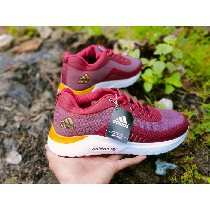 Gambar Sepatu Sneakers Wanita pria Sepatu Olahraga - Viral ID Emboss Terbaru - Merah, 42 dari RumahFashion99 undefined Tokopedia