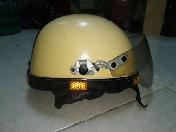 Gambar MM- HELM HELMET JUNGLI OEW ORI ORIGINAL SECOND RARE ITEM dari Motor Muda undefined Tokopedia
