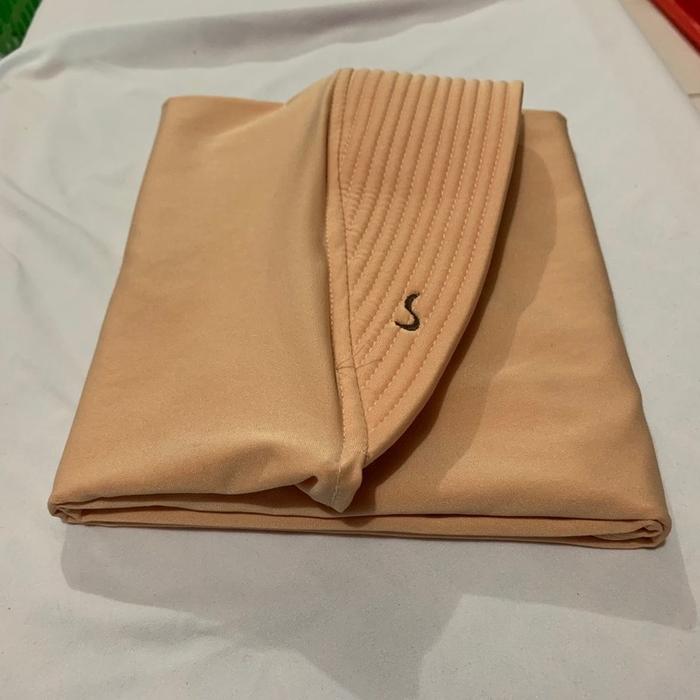 Gambar BERGO HAMIDAH BERGO JERSY OLAH RAGA (hamidah ORI) PET BORDIL Jilbab Kerudung Oval Muslim Instan Dewasa Hijab Tebal jersey Pad - CREAM dari Arshila Hijab undefined Tokopedia
