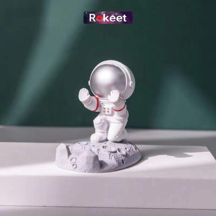 Gambar Rokeet Premium Phone Stand Holder HP Bahan Resin Astronot - Silver Tangan dari Rokeet Shop undefined Tokopedia