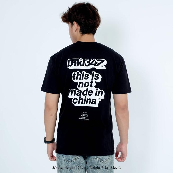 Gambar UNKL347 T-Shirt Hitam Bahan Combed Motif Simpel LOGS - Black, S dari Unkl347 Store undefined Tokopedia