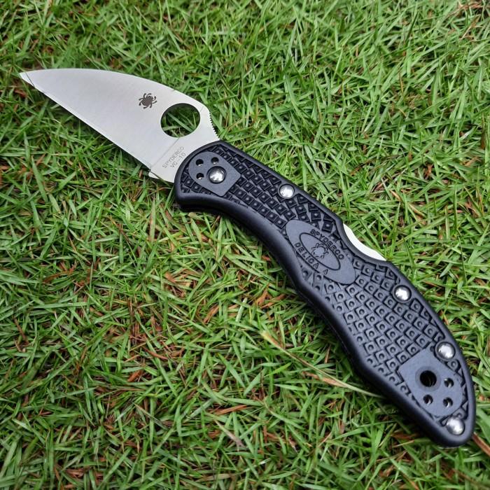Image of Spyderco Delica folding knife
