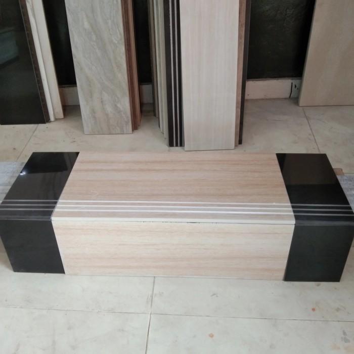 Gambar granit tangga motif kayu kombinasi request ukuran keramik List/Plint - 30x90+20x90 dari SEMESTA GRANIT undefined Tokopedia