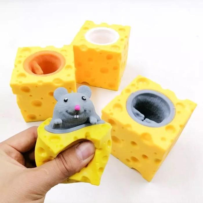 Gambar MOUSE IN THE CHEESE SQUEEZE TOY cfc fidget toys tikus pencet keju - White Mouse dari CforClover Slime undefined Tokopedia