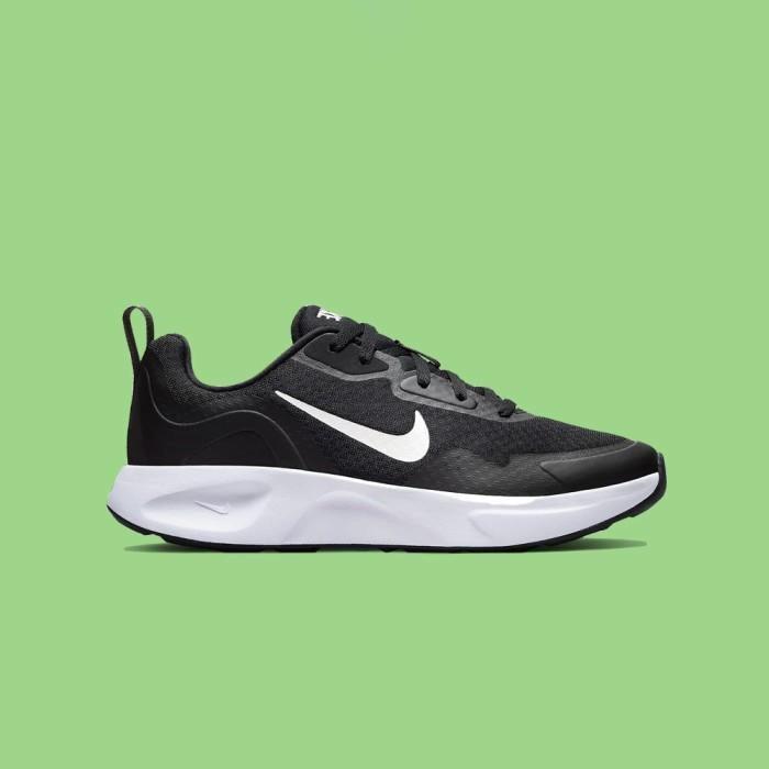 nike black & white wearallday trainers
