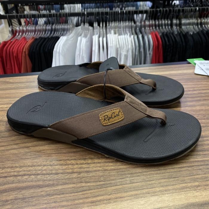 Gambar Sandal Ripcurl Pria P21 Ranger Brown Original Reject - Brown, 40 dari Adtga Bali Shop undefined Tokopedia