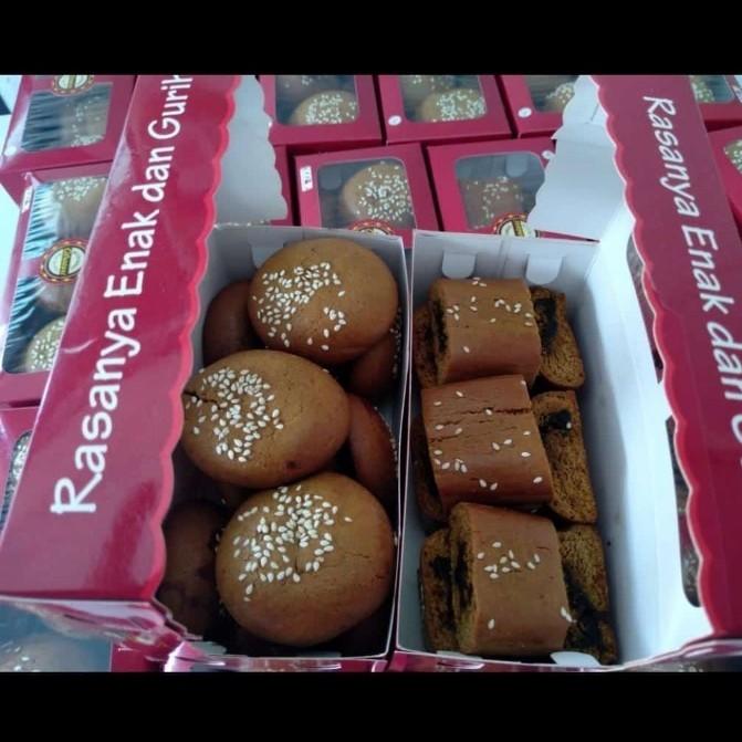 Gambar Kue Gambang Box | Kue Jadul isi 12 pcs Original - Original dari Vieka Mart undefined Tokopedia