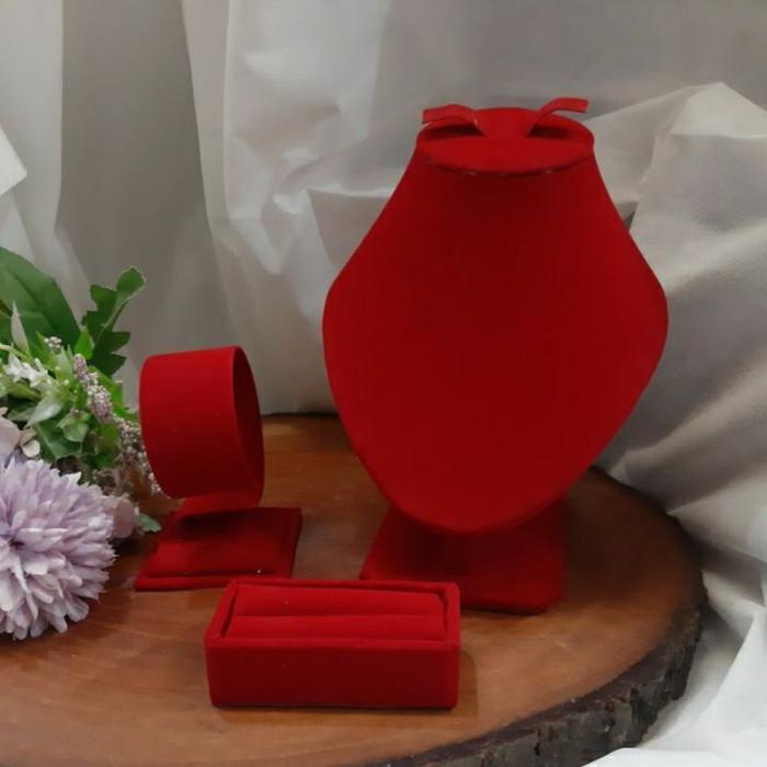 Gambar Display Pajangan Perhiasan Seserahan Mahar Manekin Kalung Leher 1 Set - Merah 1set dari vanimelo undefined Tokopedia