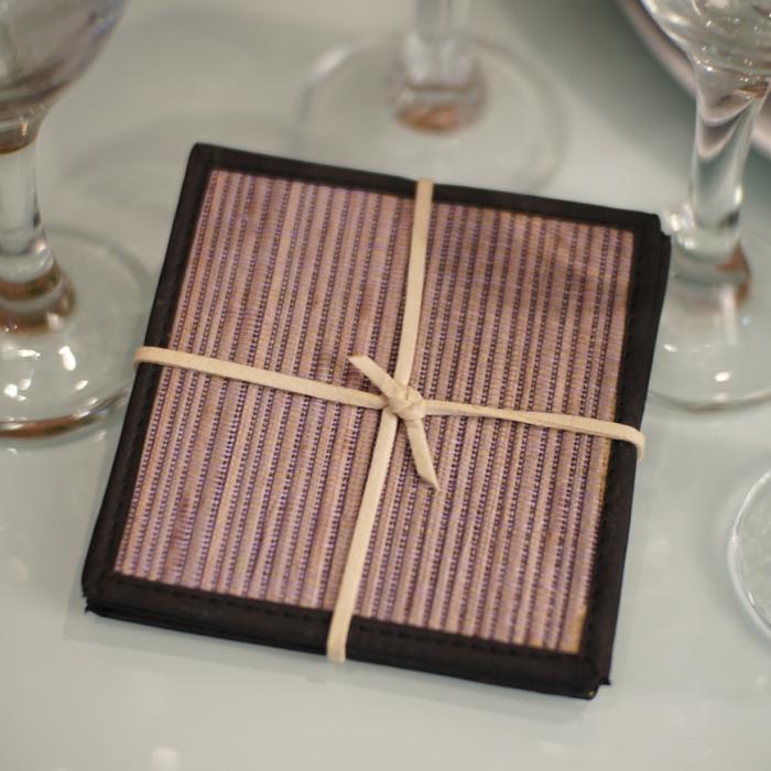 Gambar Tatakan Gelas Mendong Set 6pcs dengan Lis Pinggir Rapi warna hitam - Ungu dari Leolle Bali undefined Tokopedia