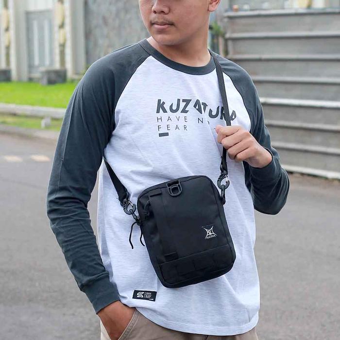 Gambar Tas Selempang Sling Bag Slempang Slingbag Messenger Hitam TM 104 - Hitam dari KUZATURA_NEW undefined Tokopedia