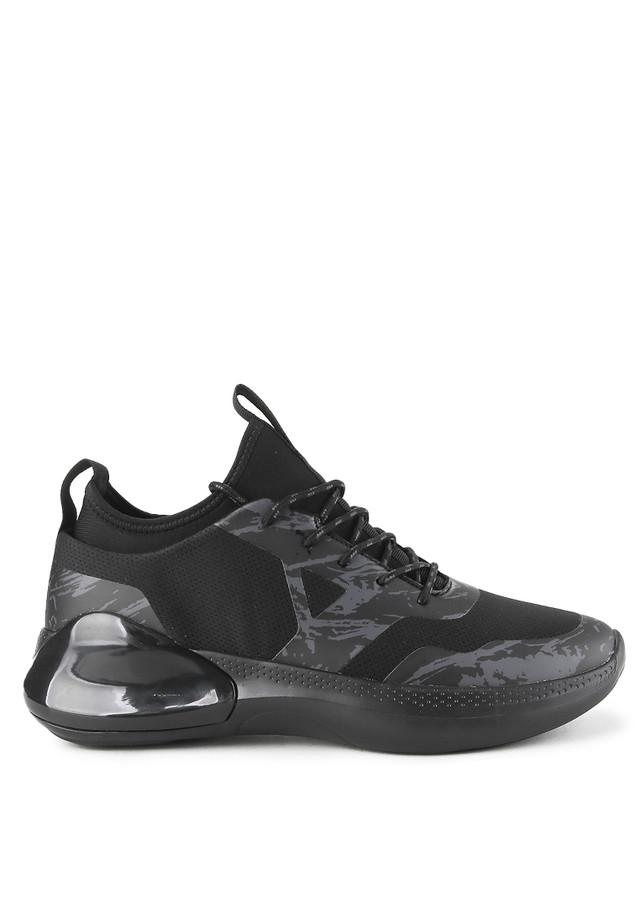 Gambar Playboy Sneakers Pria Boytosz In Black PI6567BK - 44, Hitam dari Playboy Official Store Kota Tangerang Tokopedia