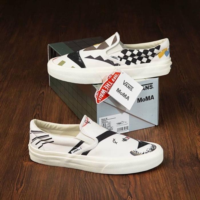 Gambar Sepatu Vans Slip On X Moma Offwhite Premium Terlaris 100% Import Bnib - Moma Offwhite, 36 dari wijaya35 undefined Tokopedia