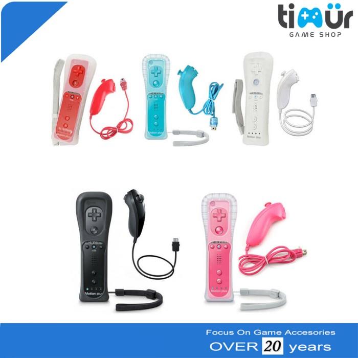 Gambar Wiimote Nunchuk 1 Set (build in motion plus) Remote Nintendo Wii - Hitam dari TRICKS TOYS undefined Tokopedia