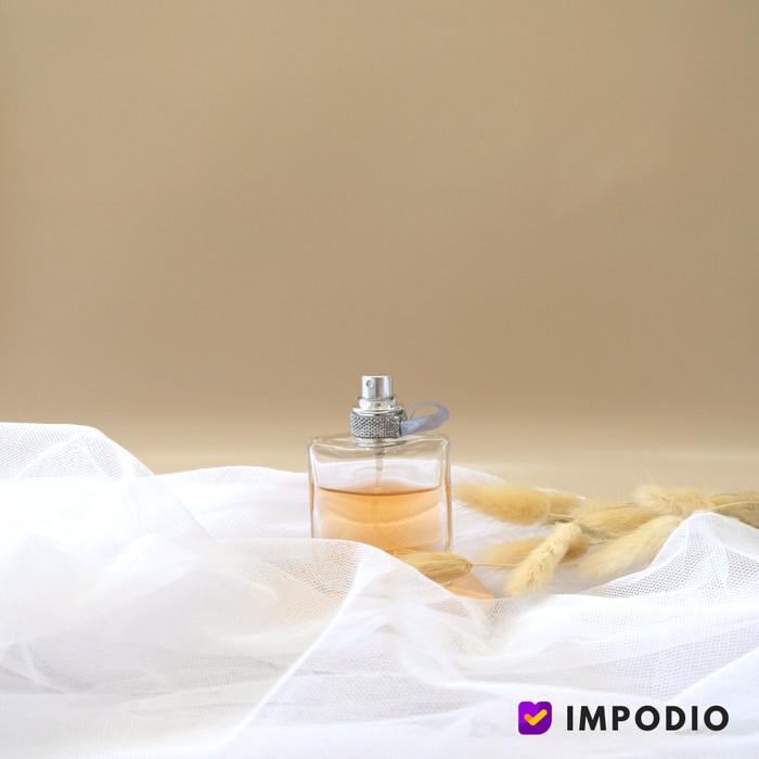 Gambar IMPODIO Kain Tille Background Foto Produk | Solusi efek dreamy elegan untuk foto | Foto fashion kosmetik perhiasan makanan | Online shop content creator fotografer | Tulle lembut transparan ringan mudah diatur | Backdrop properti alas foto kain estetik - Putih dari Impodio Kota Tangerang Selatan Tokopedia