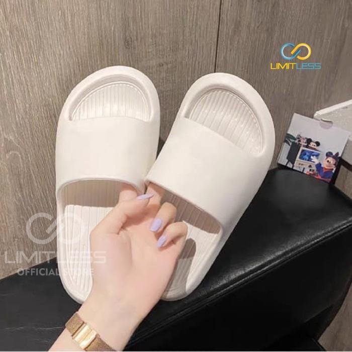 Gambar Sandal Selop Wanita Polos Andin Sendal Slop Eva Karet - Putih, 38 dari Limitless Id undefined Tokopedia