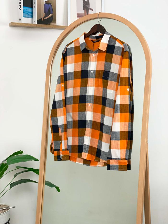 Gambar Jack & Jones Kemeja Pria Panjang 09 Red Orange Long Slim Fit Shirt - XS dari Salezone Official undefined Tokopedia