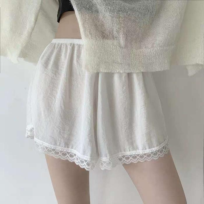 Gambar Celana Pendek Korea Wanita Manis Lembut Lace Cute Santai CLN-025 - CLN-025-white, size(40-70kg) dari Mimon Home undefined Tokopedia