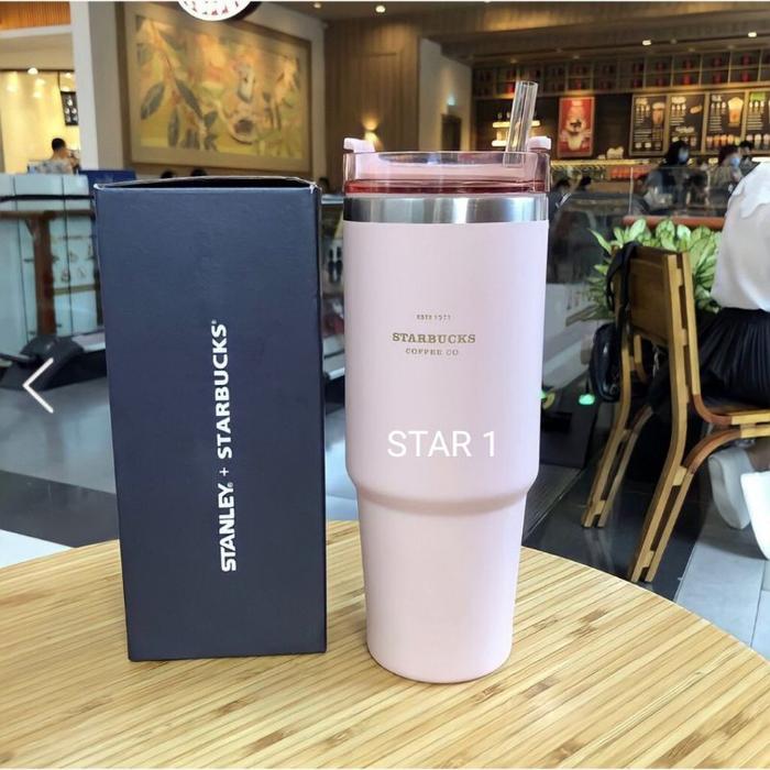 Gambar St4rbucks x Stanley Stainless Steel Tumbler with Straw Tumbler - Pink  591ml dari Sinar_jaya. undefined Tokopedia
