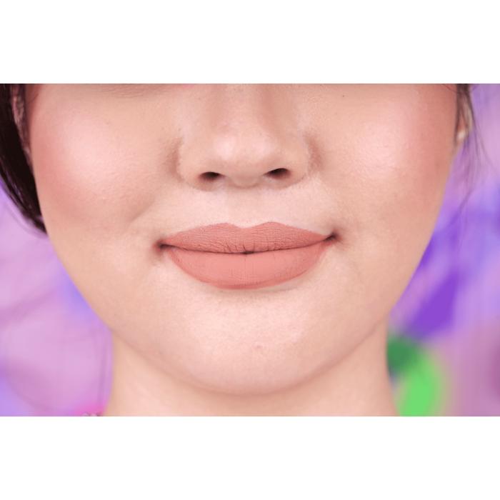 Gambar MADAME GIE MATTE ME YOURS - LIP PAINT WITH RASPBERRY LIPSTICK ORIGINAL - 01 CLEO dari RBCollectionid undefined Tokopedia