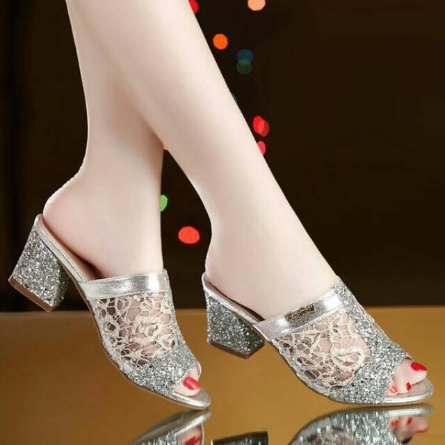 Gambar Sendal Sepatu Wanita Pesta Kerja Kantor Formal Hak Tinggi Heels 5Cm - SILVER, 38 dari jaida_tsamrotul undefined Tokopedia