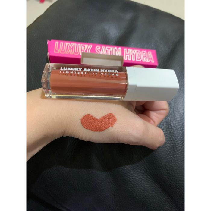 Gambar LIPCREAM RATU ARAB LUXURY SATIN HYDRA BPOM - 02 - JASMINE dari OAS aba3 undefined Tokopedia