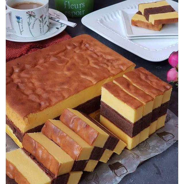 Gambar ENAK!!! Kue Bolu Lapis Surabaya 22x11cm dari Mhoocy undefined Tokopedia
