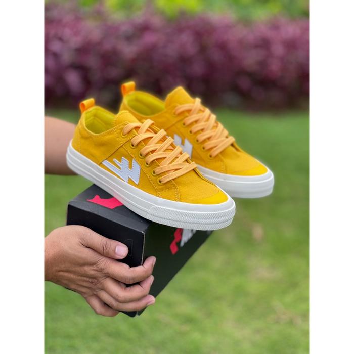 Jual FX627 Sepatu Sneakers Pria Wanita Aekoshoes Two Years Yellow